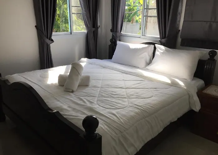 Mew House Suanmali Lamai